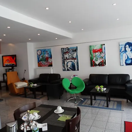 Art Koerschen מלון