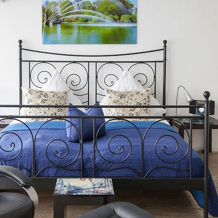 Отель Art Koerschen Эссен