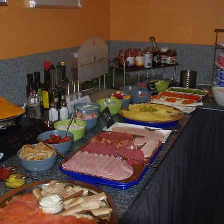 Art Koerschen מלון