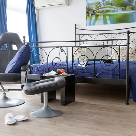 מלון Art Koerschen אסן